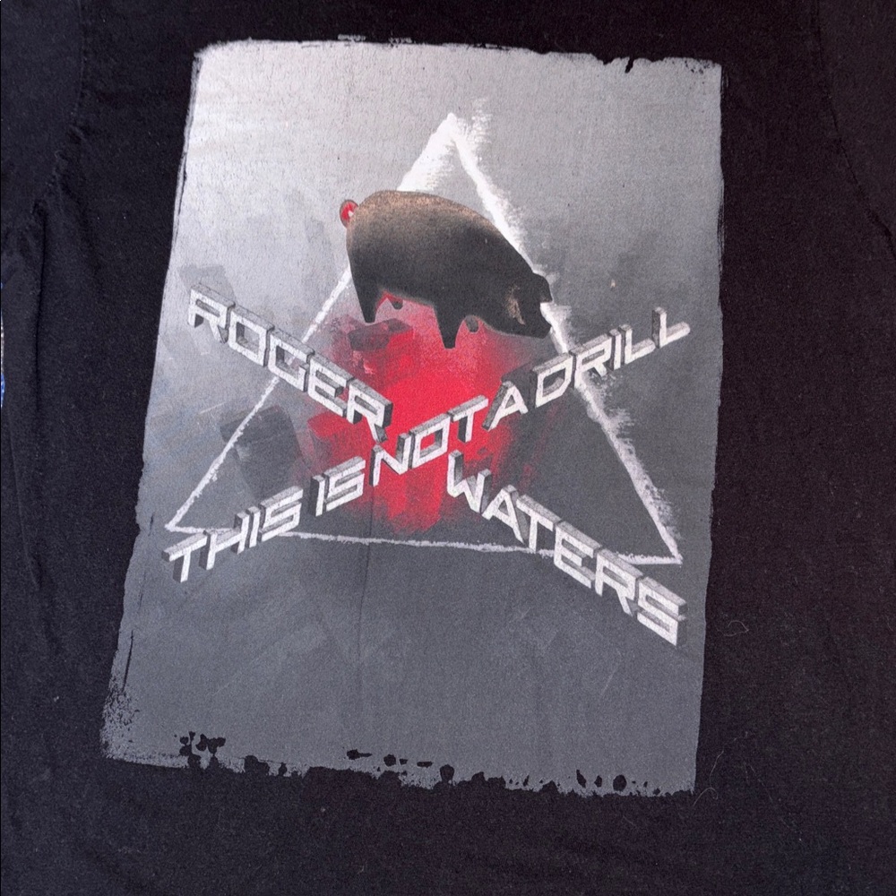 Roger Waters 2022 Tour Concert Tee Shirt - Picture 2 of 9